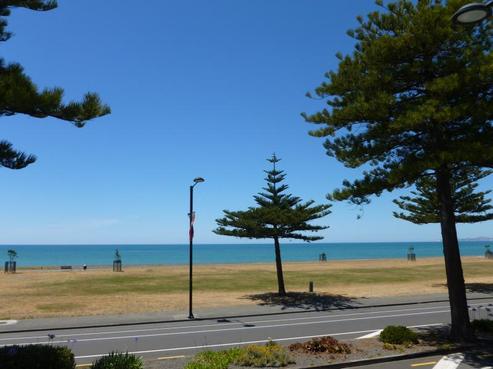 433 Marine Parade, Napier South