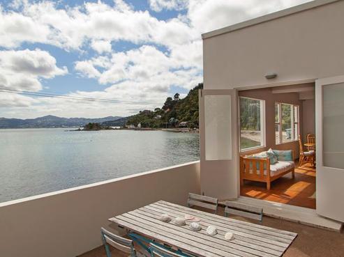 455 Marine Drive, Mahina Bay