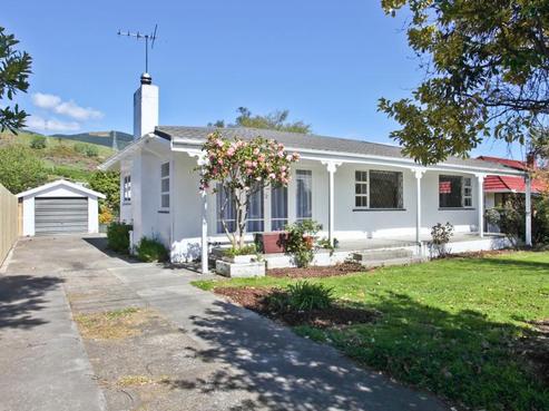 7 Palm Avenue, Stoke