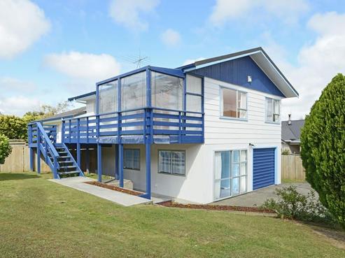 11 Tetrarch Place, Totara Vale