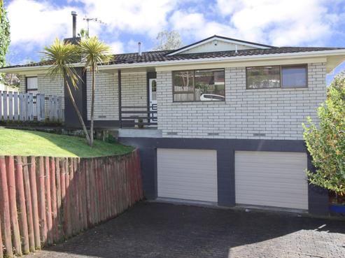 11 Exeter Street, Glenview