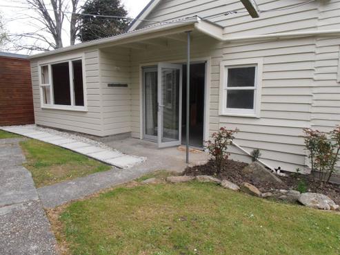 25 Whitehaven Street, Lawrence