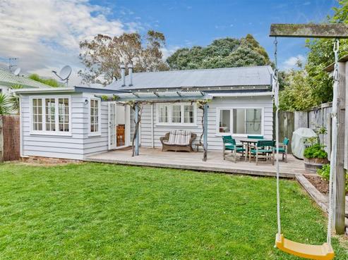 58 Dignan Street, Point Chevalier