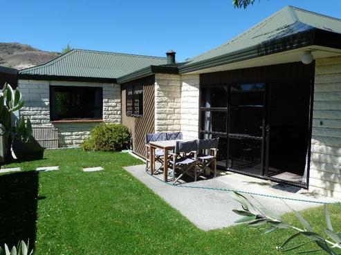 2/20 Molyneux Avenue, Cromwell