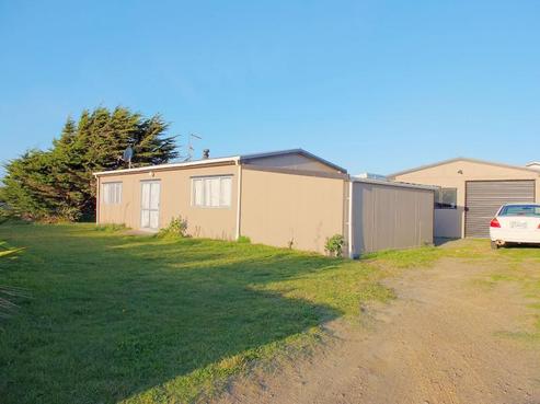11 Mahuri Street, Himatangi Beach