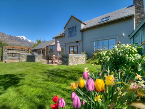 2 Helmores Lane, Lower Shotover