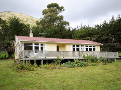 578 Little Akaloa Road, Little Akaloa