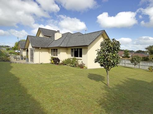 4 Twomey Drive, Pukekohe