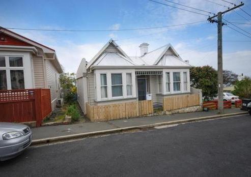 9 Peel Street, Mornington