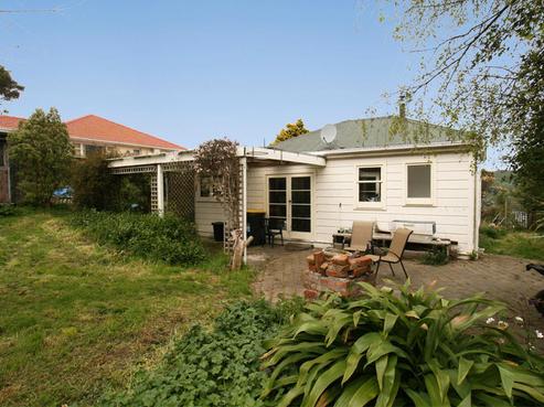 37 Kauri Street, Ravensbourne