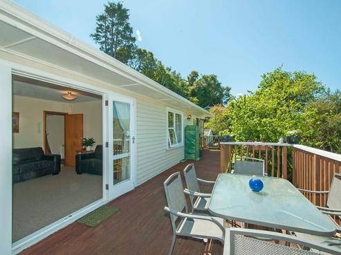 4 Hill Road, Belmont