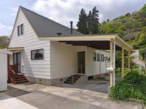2/35 Brook Street, The Brook