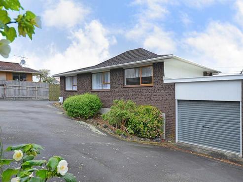 21A Roband Crescent, Brown Owl