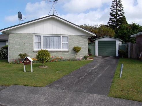 25 Anthony Grove, Paraparaumu Beach