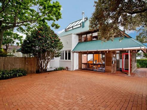 402 Lake Road, Takapuna