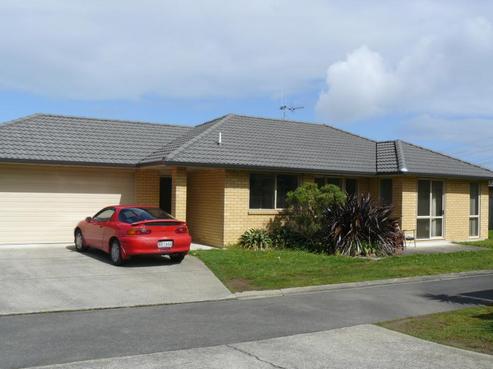 217 Old Farm Road, Hamilton East