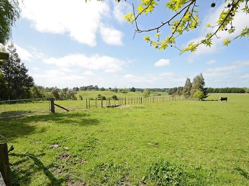 74 Fergusson Road, Halcombe