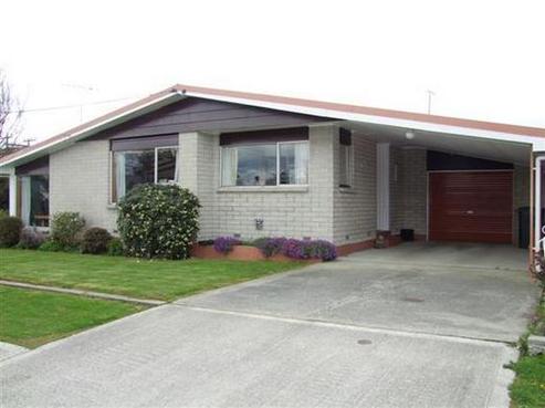 18 Springfield Road, Milton