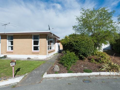 45 Damien Place, Bromley