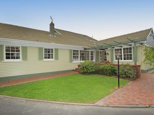 137A Kings Crescent, Central Hutt