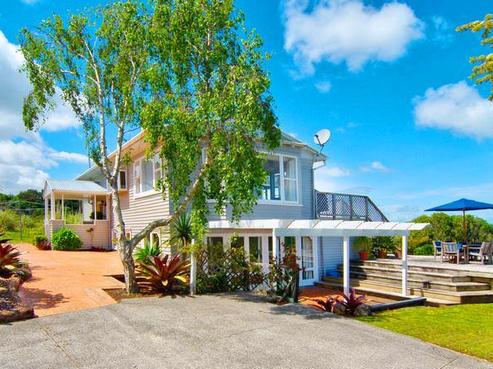 14 Grendon Road, Titirangi