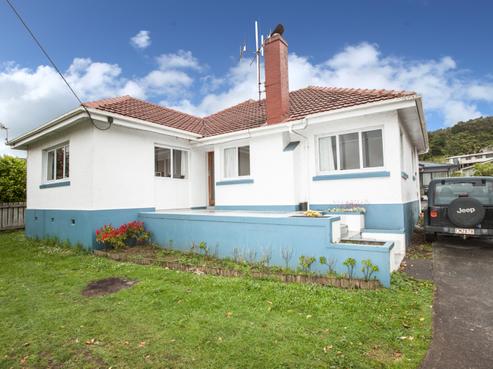 294 Western Hills Drive, Avenues
