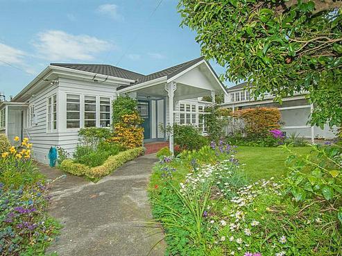 2 Sherwood Street, Woburn