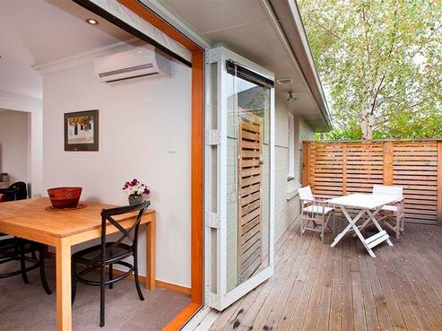 126 Highgate, Roslyn