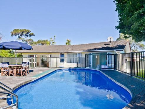 69 Crawford Avenue, Mangere Bridge