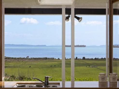 307 Clifton Road, Whitford