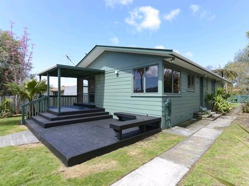 413 Sunset Road, Sunnybrook