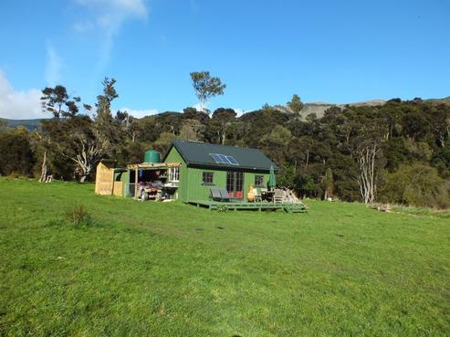 1572 Western Valley Road, Port Levy