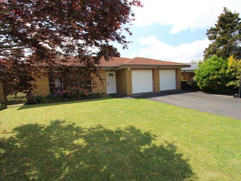 4 Reynard Terrace, Conifer Grove
