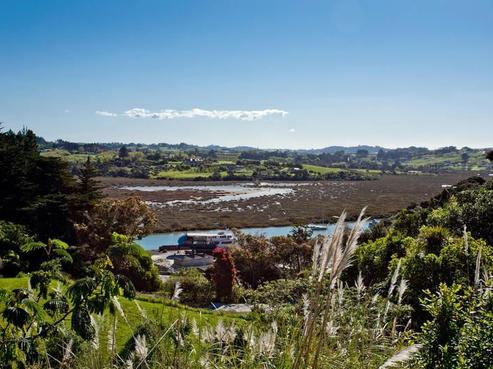 330A Whangaparaoa Road, Stanmore Bay
