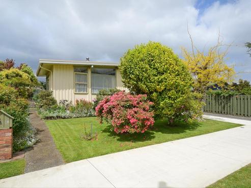 36 California Drive, Totara Park