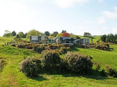 1041 Limeworks Loop Road, Te Pahu