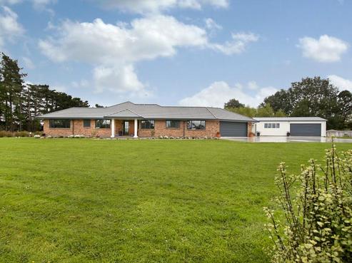 899 Reid Line East, Bunnythorpe