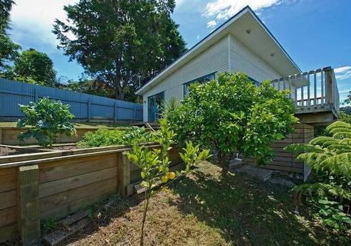3 Beatty Parade, Surfdale
