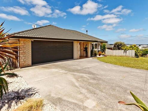 4 Baulcomb Parade, Windsor Park