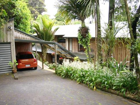 110 Opanuku Road, Henderson Valley