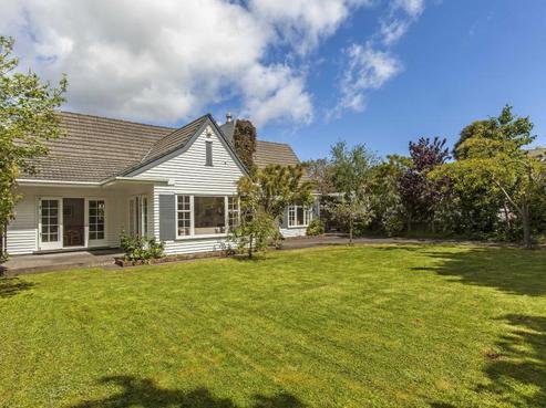 740 High Street, Boulcott