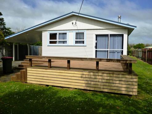 75 Longfellow Road, Opunake