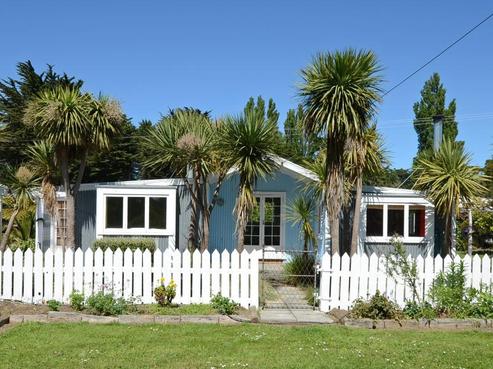 12 Sutherland Drive, Martinborough