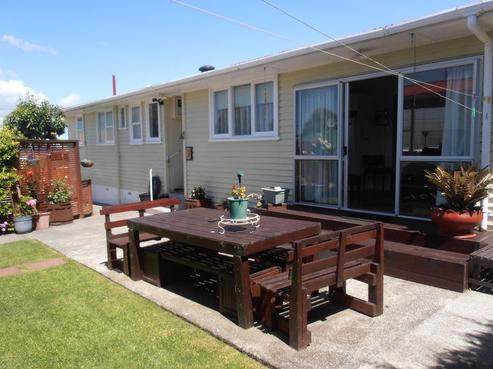 4 Hilltop Road, Parkvale