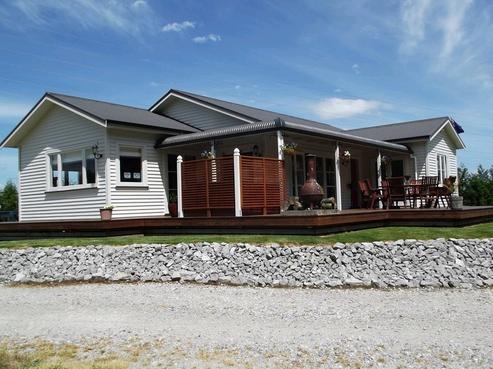 383 Apirana Road, Horohoro