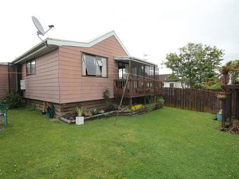 1/21 Rukumoana Place, Clendon Park