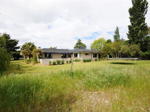 132 Old West Coast Road, Yaldhurst