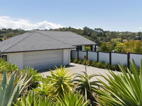 16 Hawaiian Parade, Arkles Bay
