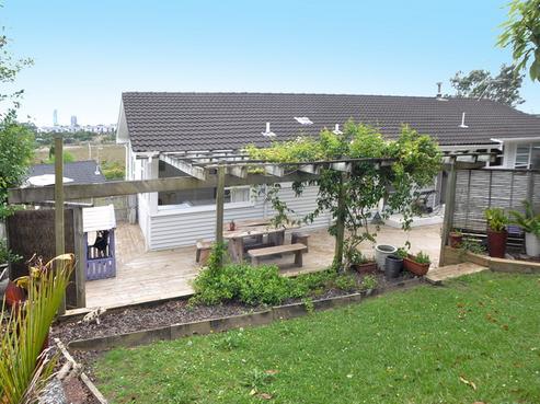21 Deuxberry Avenue, Northcote