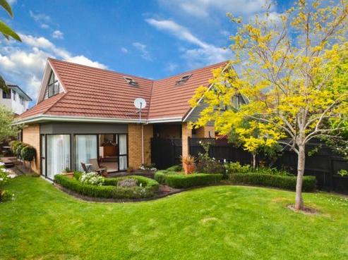 99A Oliver Road, Eastern Beach